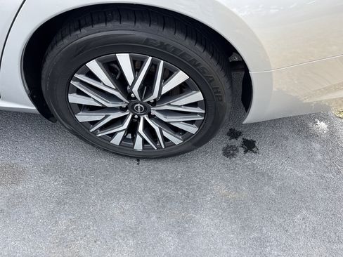 Used 2024 Nissan Altima 2.5 SV image 12