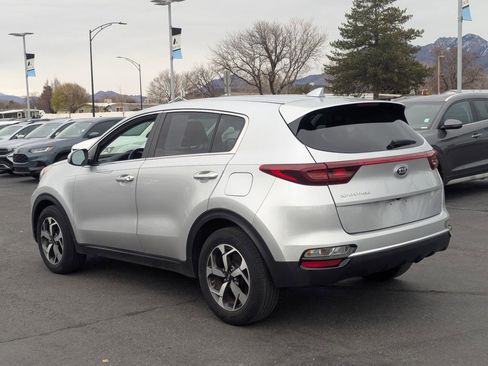 Used 2020 Kia Sportage LX image 7
