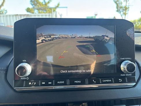 Used 2022 Mitsubishi Outlander ES image 23