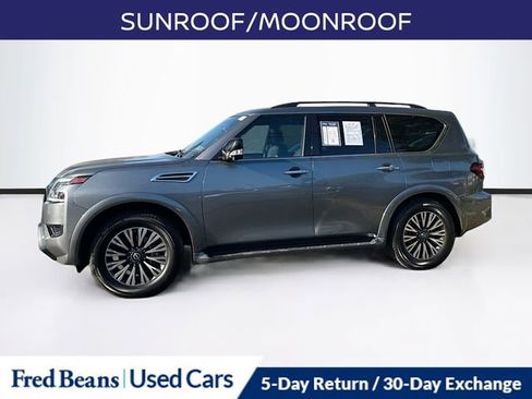 Used 2023 Nissan Armada SL w/ Midnight Edition Package image 4
