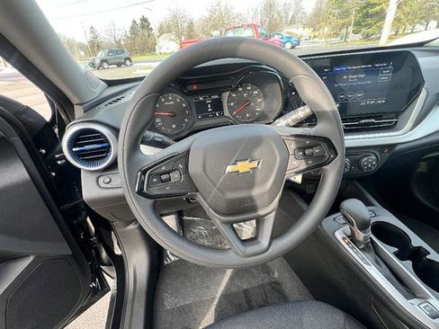 New 2026 Chevrolet Trax LS w/ LS Convenience Package image 12