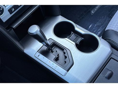 Used 2014 Toyota Camry SE image 23