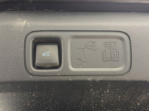 Used 2024 Ford Expedition Max Limited AWD/4WD image 31