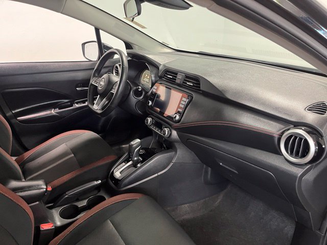 Used 2024 Nissan Versa SR FWD image 11