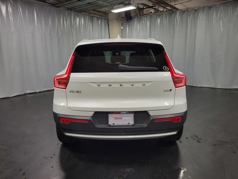 Used 2024 Volvo XC40 B5 Core AWD/4WD image 7