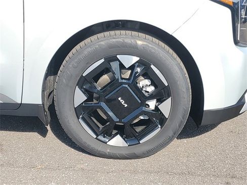 New 2026 Kia Carnival EX image 41