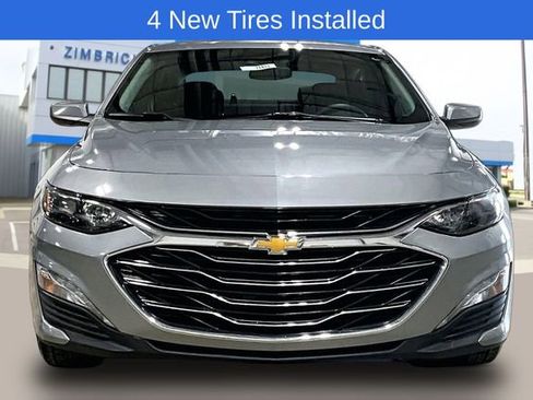 Used 2024 Chevrolet Malibu LT FWD image 2