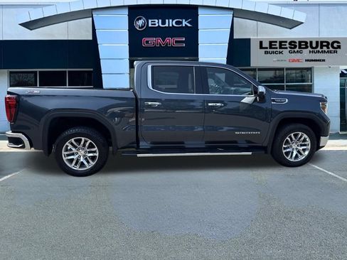 Used 2022 GMC Sierra 1500 SLT w/ SLT Premium Plus Package AWD/4WD image 8