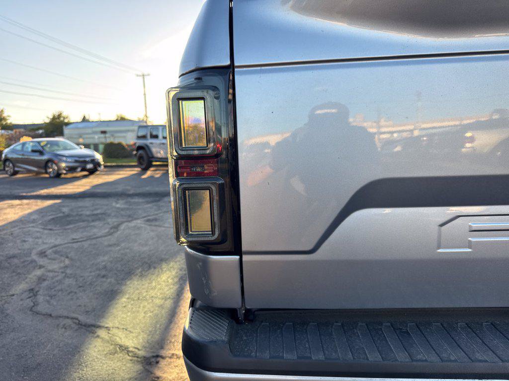 Used 2020 Ford F150 XLT w/ Equipment Group 302A Luxury AWD/4WD image 13