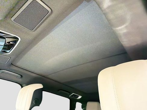 Used 2021 Land Rover Range Rover Sport HSE Silver Edition image 27