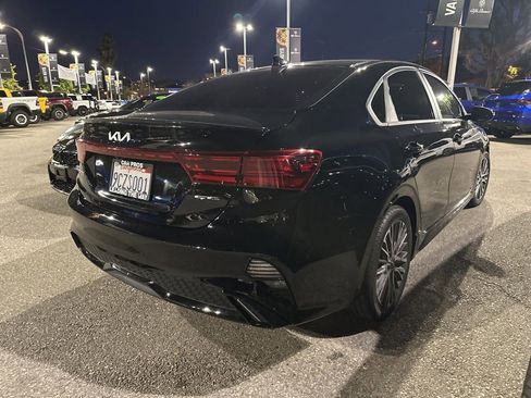 Used 2023 Kia Forte GT-Line w/ GT-Line Premium Package image 5