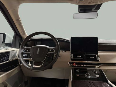Certified 2021 Lincoln Navigator Reserve AWD/4WD image 22