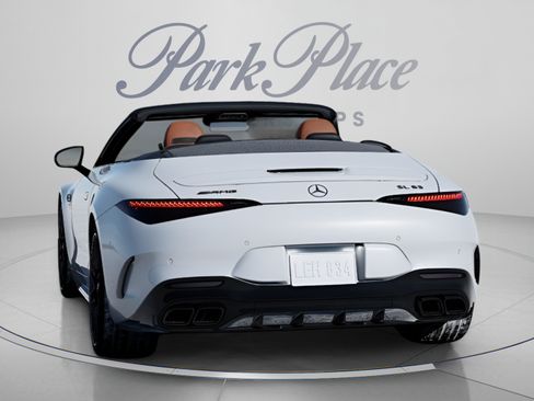 Used 2022 Mercedes-Benz SL 63 AMG 4MATIC image 35