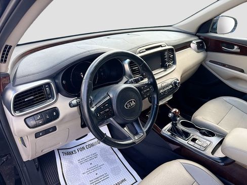 Used 2018 Kia Sorento EX w/ EX Advanced Touring Package FWD image 10