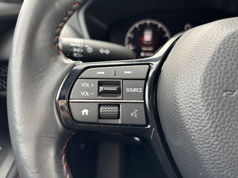 Used 2024 Honda HR-V Sport image 11