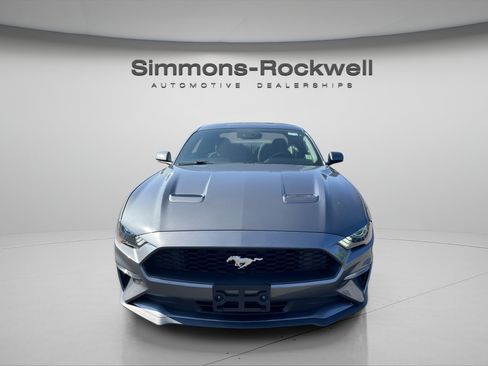 Used 2021 Ford Mustang Coupe RWD image 9
