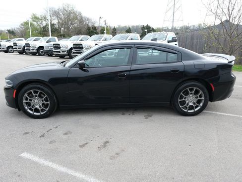 Used 2017 Dodge Charger SXT w/ AWD Plus Group image 10