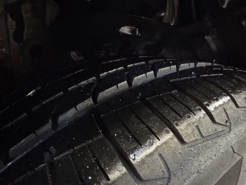 Used 2022 Toyota Camry LE image 28