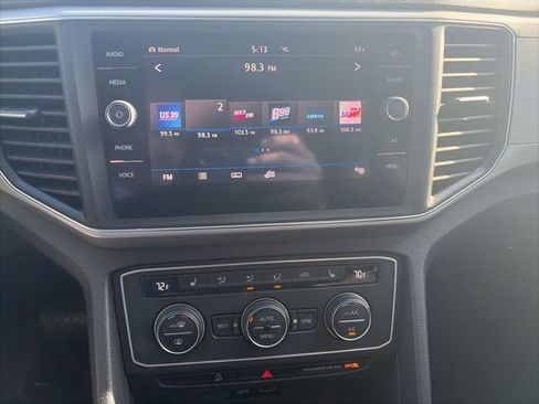 Used 2019 Volkswagen Atlas SE w/ Towing Package AWD/4WD image 16