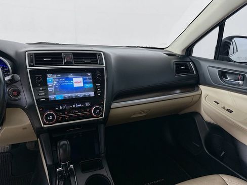 Used 2018 Subaru Outback 2.5i Limited AWD/4WD image 20