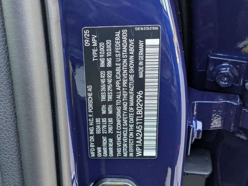 New 2026 Porsche Macan image 30