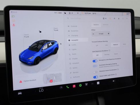 Used 2023 Tesla Model Y Performance image 24