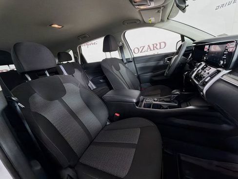 Used 2022 Kia Sorento LX FWD image 31