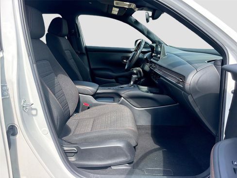 Certified 2023 Honda HR-V Sport image 30