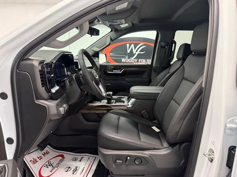 New 2026 GMC Sierra 1500 Elevation w/ Elevation Premium Package image 9