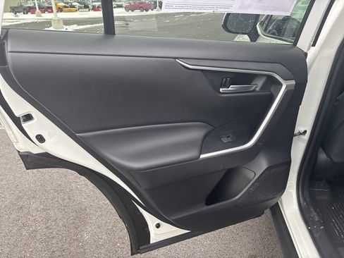 Certified 2022 Toyota RAV4 XLE image 17