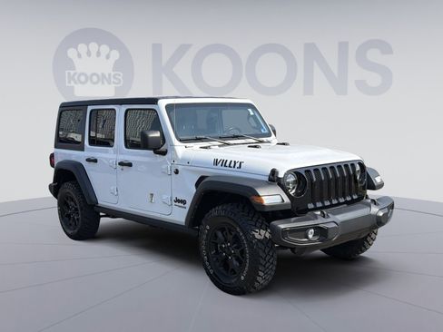 Used 2022 Jeep Wrangler Unlimited Sport image 10