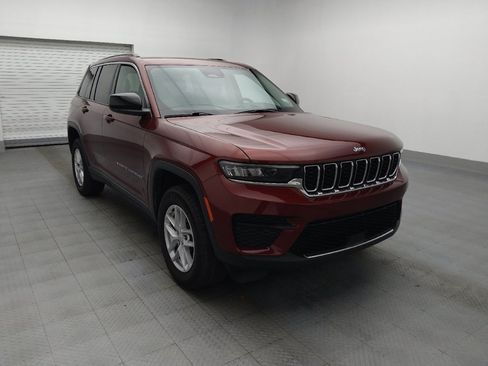 Used 2023 Jeep Grand Cherokee Laredo X RWD image 13