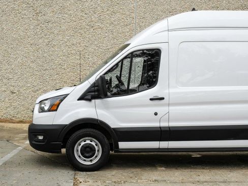 Used 2023 Ford Transit 250 148 High Roof Extended w/ Load Area Protection Package image 17
