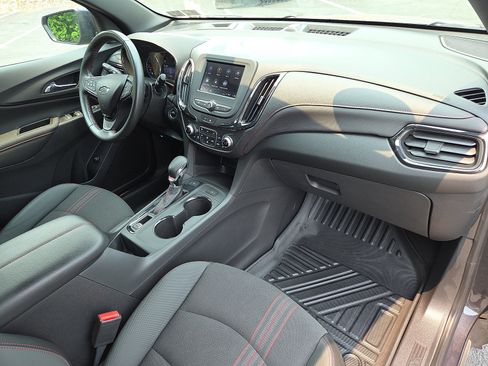 Used 2022 Chevrolet Equinox RS AWD/4WD image 18