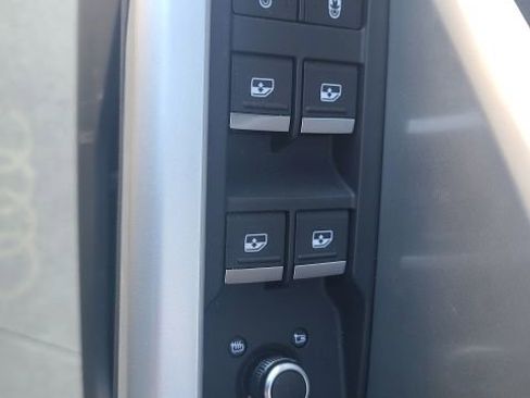 Used 2024 Audi Q3 2.0T Premium image 18