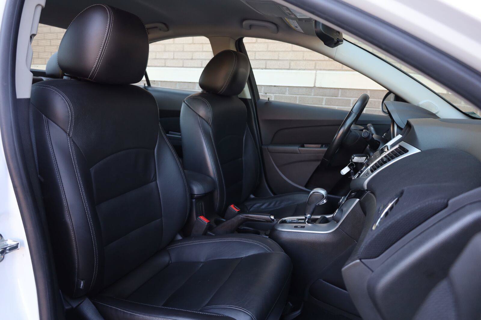 Used 2015 Chevrolet Cruze LT FWD image 27