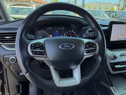Certified 2022 Ford Explorer XLT w/ Equipment Group 202A image 21