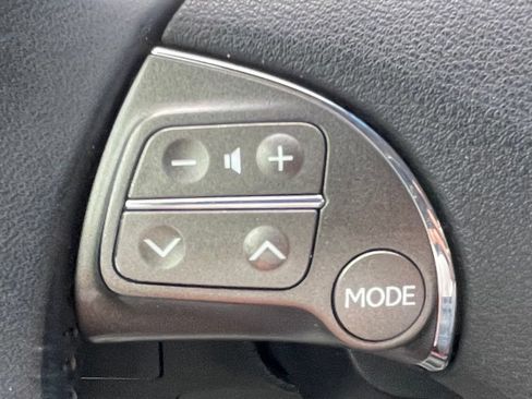 Used 2011 Lexus ES 350 FWD image 18