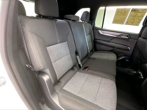 Used 2026 GMC Acadia Elevation w/ LPO, Floor Liner Package AWD/4WD image 18