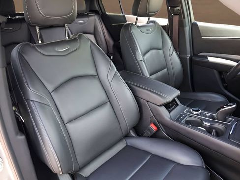 Certified 2025 Cadillac XT4 Premium Luxury FWD image 28