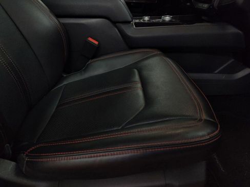 Used 2023 Ford Expedition Limited image 25