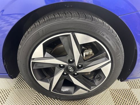 Used 2022 Hyundai Elantra SEL w/ Convenience + Premium Package image 25