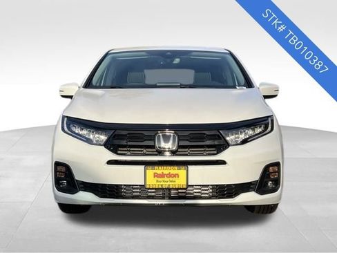 New 2026 Honda Odyssey Touring image 2