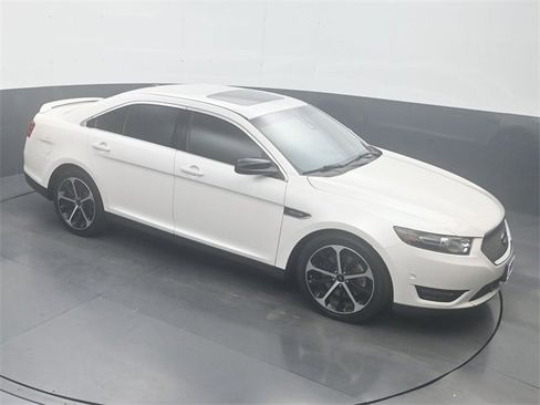 Used 2016 Ford Taurus SHO w/ Equipment Group 401A image 18