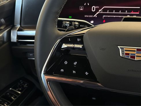 New 2026 Cadillac Escalade 4WD image 28