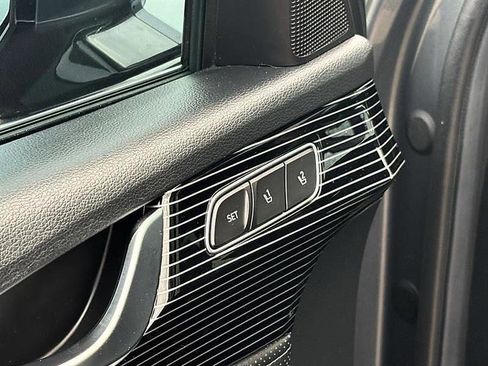 Used 2024 Hyundai Palisade Calligraphy FWD image 19