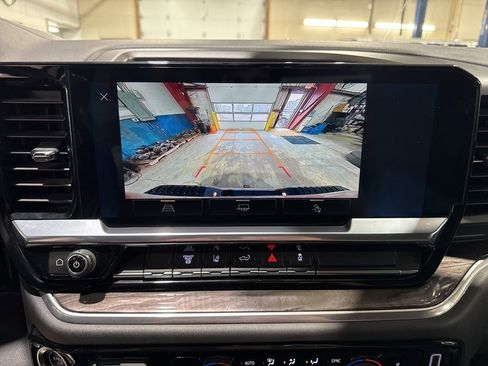 Used 2024 Chevrolet Silverado 2500 LTZ image 30