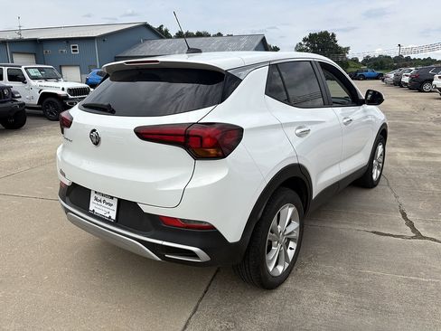 Used 2023 Buick Encore GX Preferred w/ Cold Weather Comfort Package FWD image 5