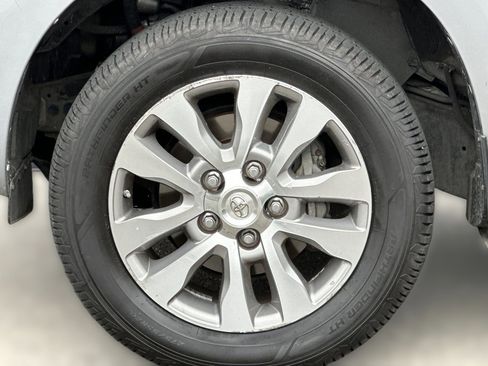 Used 2011 Toyota Sequoia Limited image 12