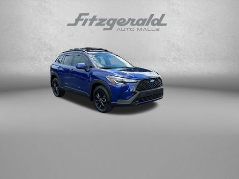 Used 2023 Toyota Corolla Cross LE AWD/4WD image 1